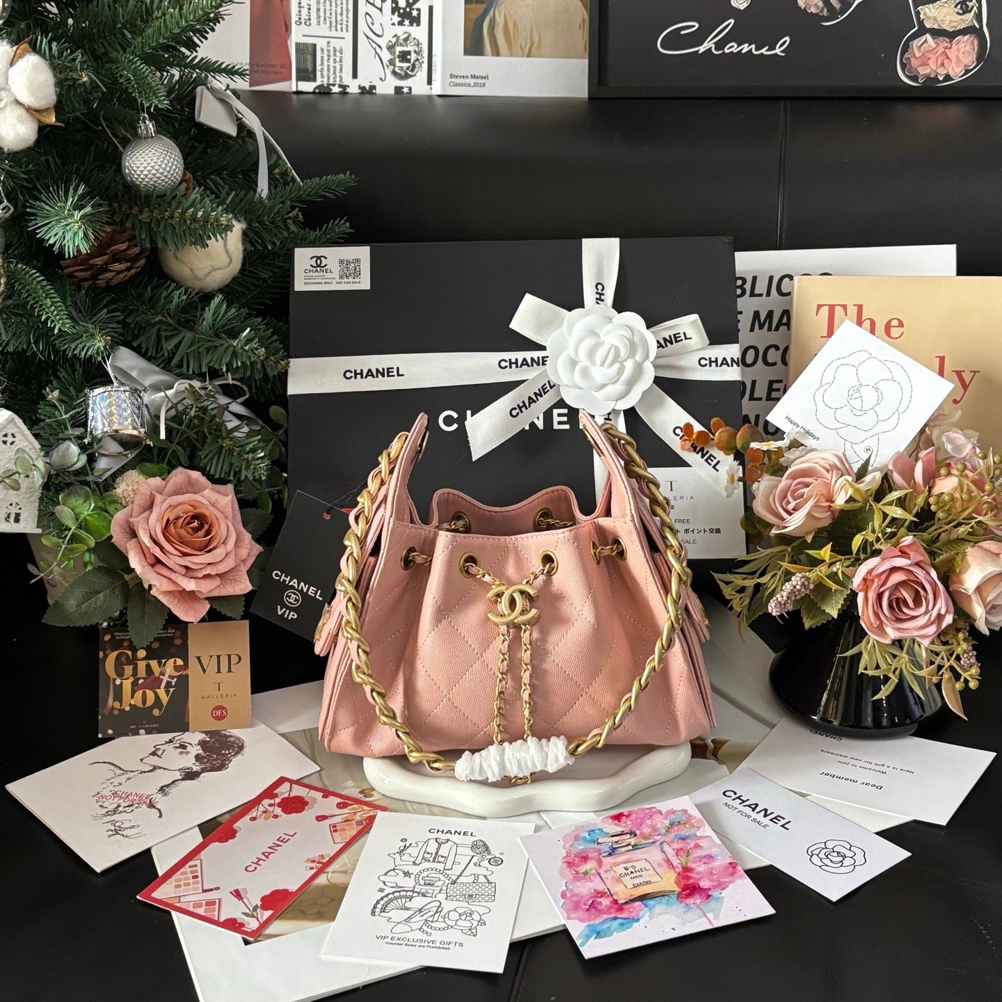 Pink Caviar Calfskin Hobo Bag 25S