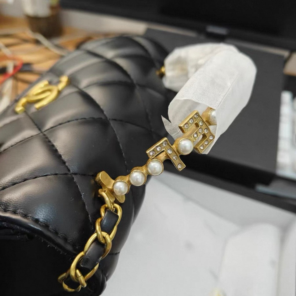 Small Flap Bag with cc Pearl Handle