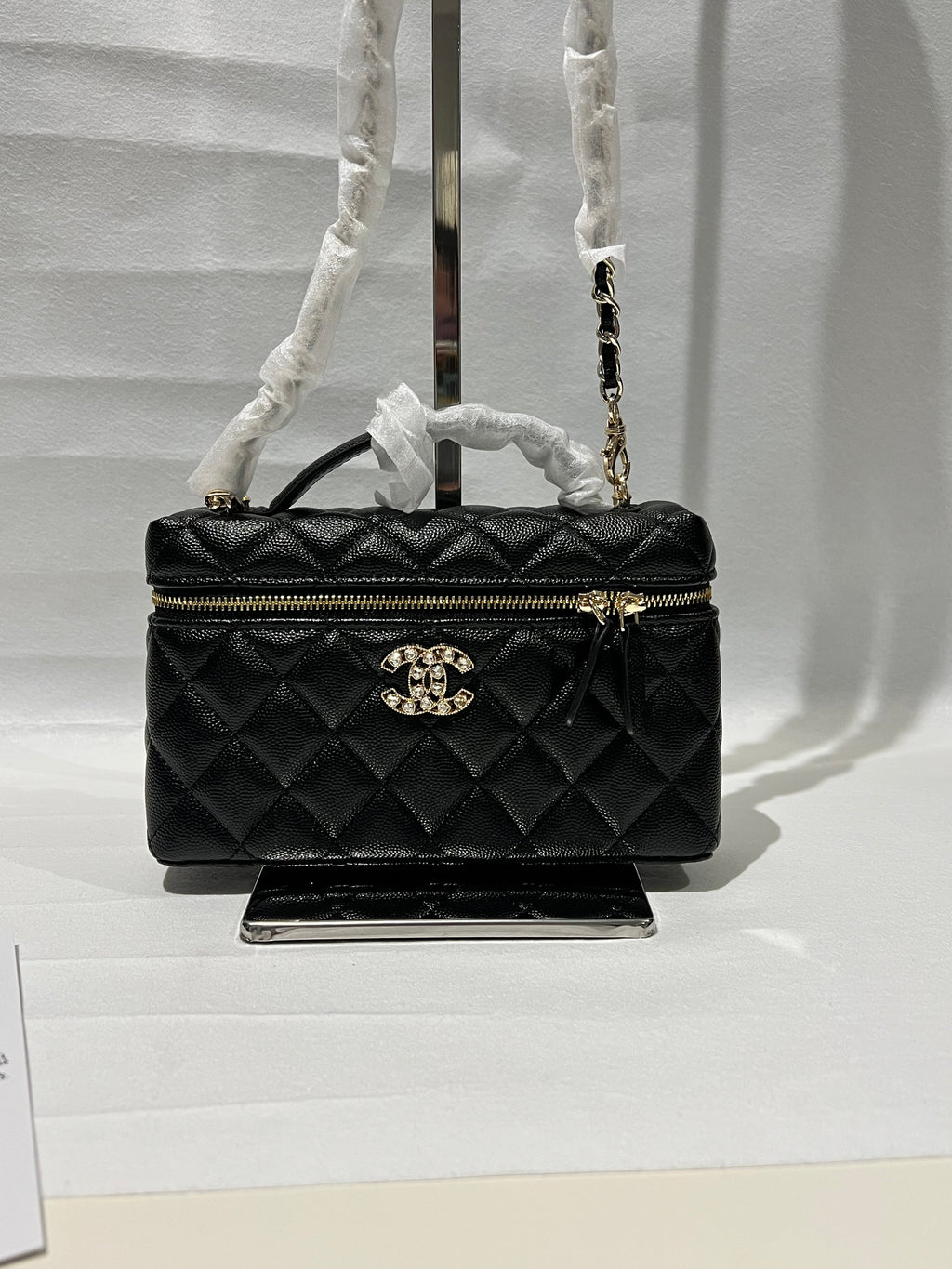 AUTH CHANEL BLACK CAVIAR RECTANGLE CROSSBODY MAKEUP BAG - VIP BEAUTY GWP NOVELTY Lovely Pink Cherry