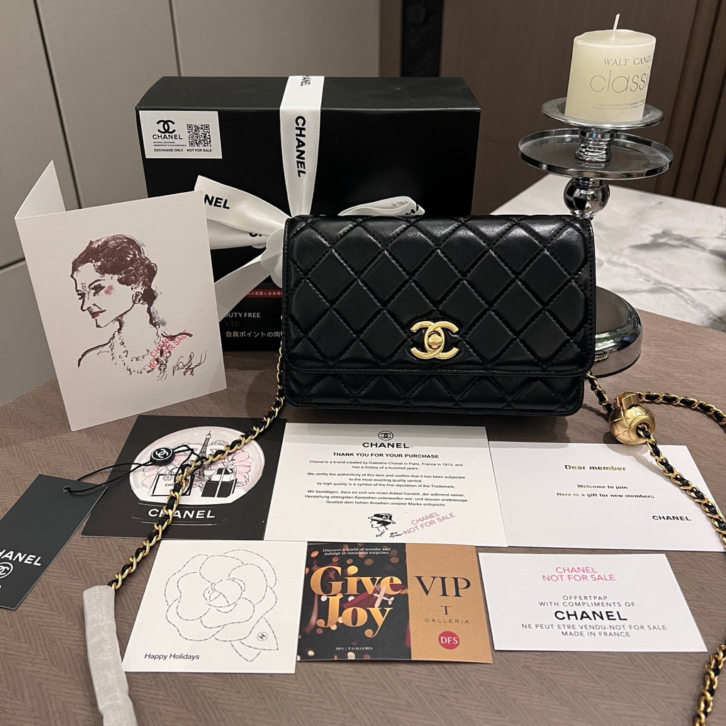 Black Woc With Golden Ball Chain