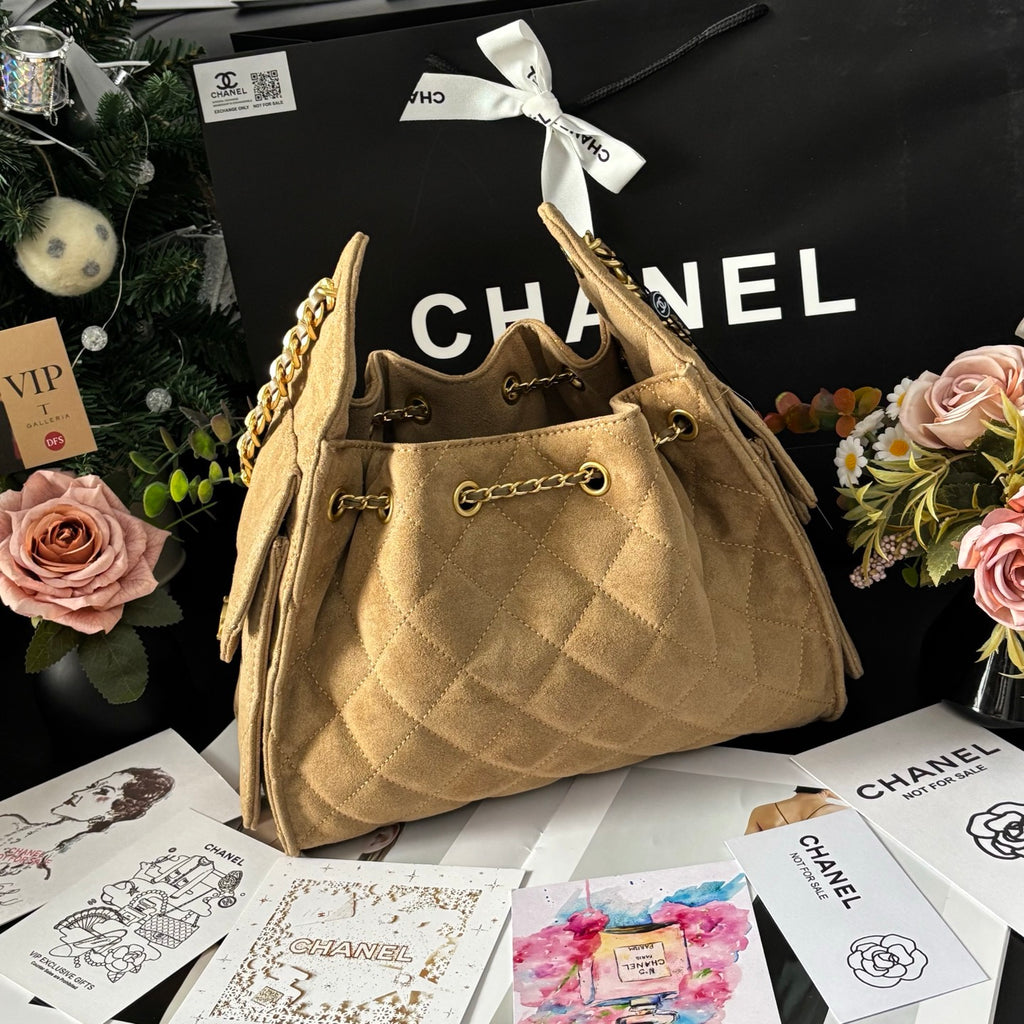 Sand Suede Calfskin Hobo Bag 25C Med