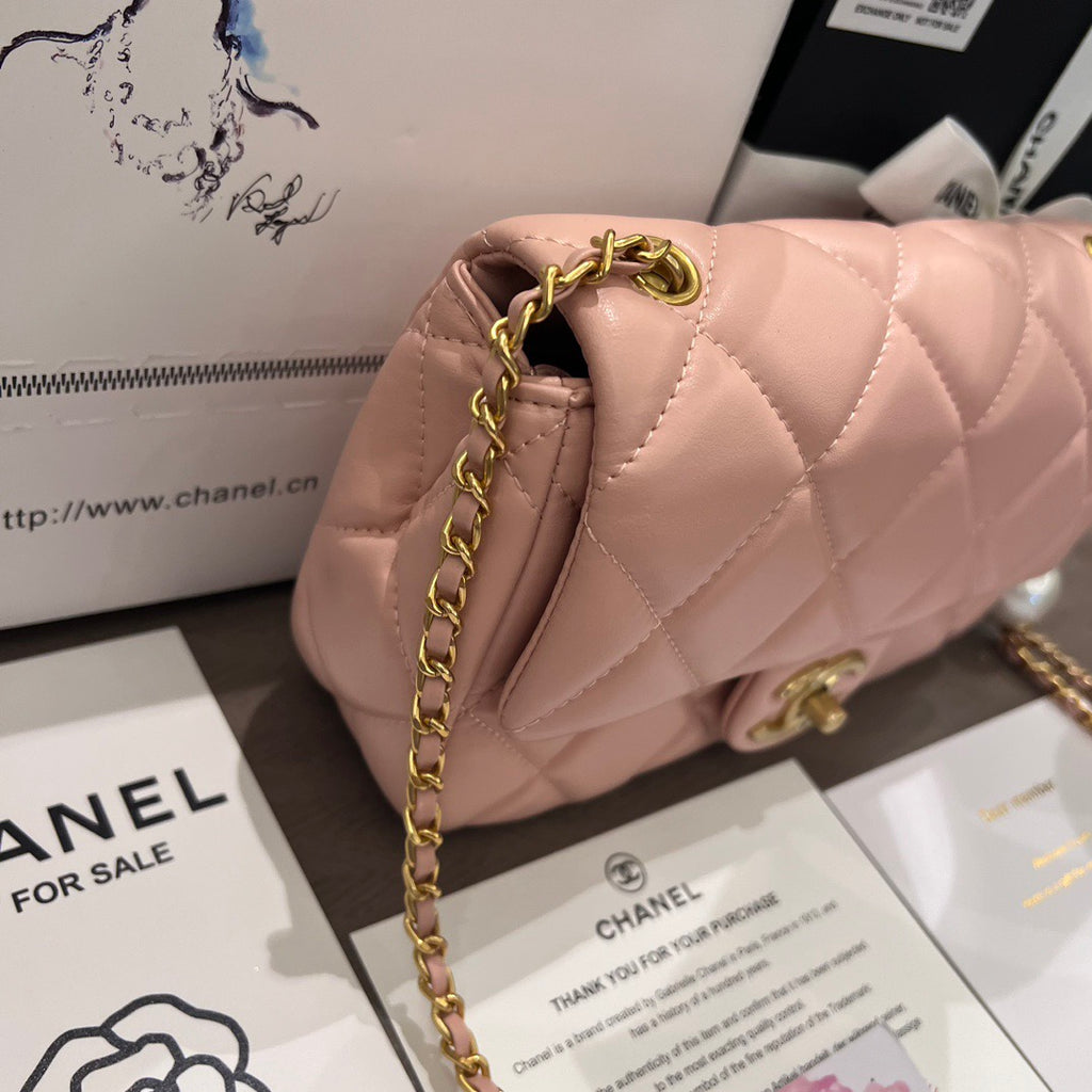 Pink Quilted Lambskin Double Pearls Flap bag