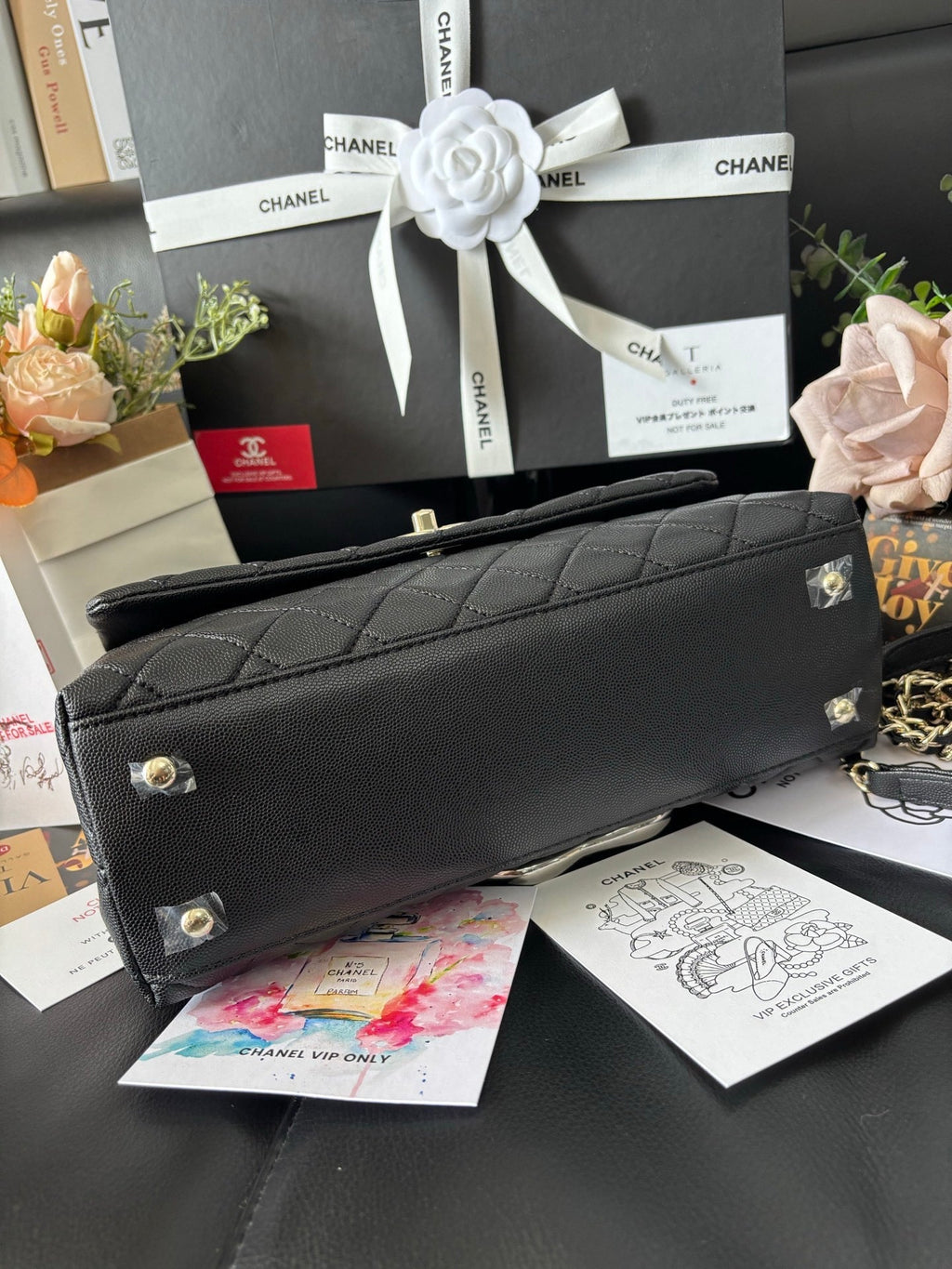 Black Quilted back caviar calfskin leather with gold-tone chain and top handle Lovely Pink Cherry