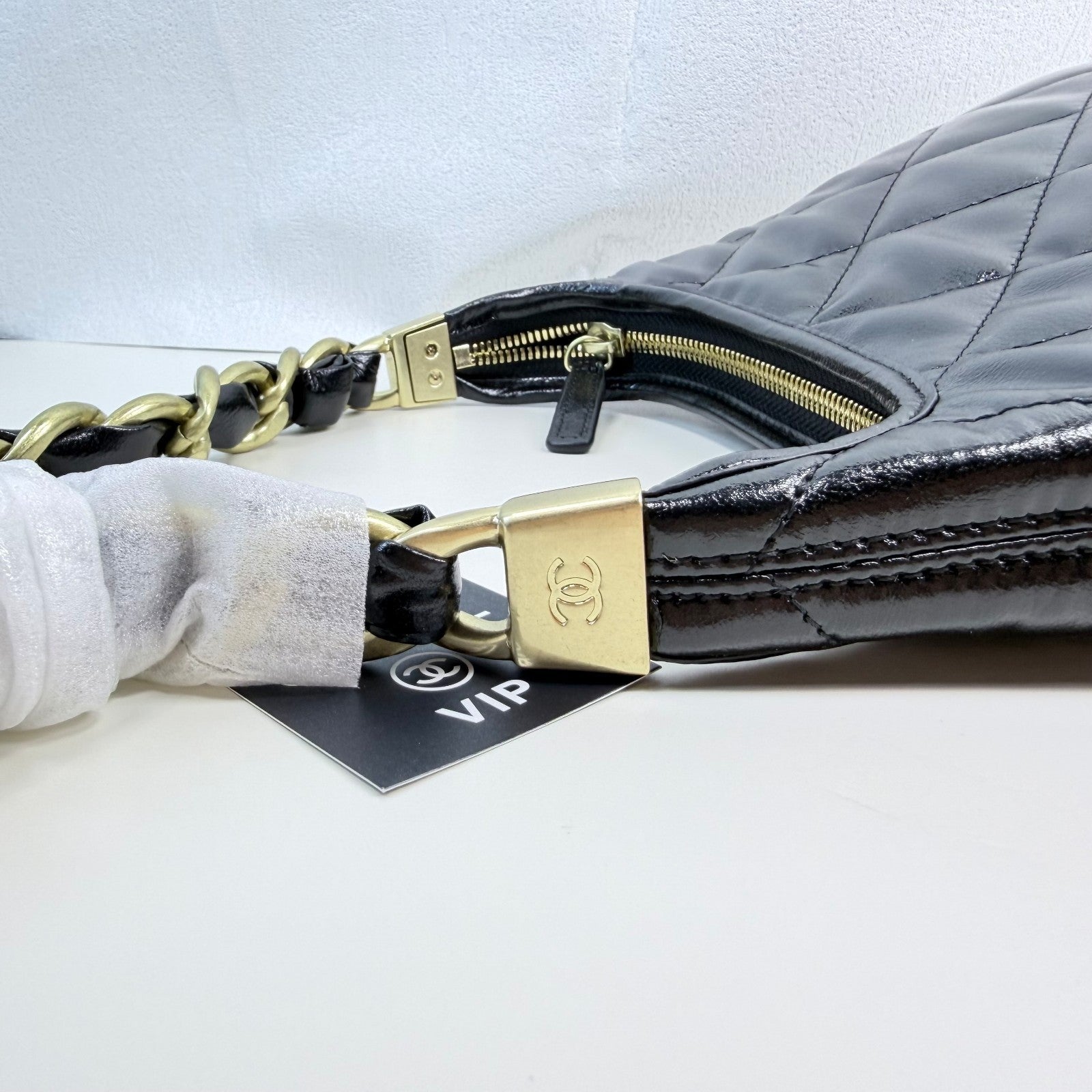CHANEL Beauty Cosmetic Makeup Bag Black Zipup Shoulder Bag Promotional Gift GWP7