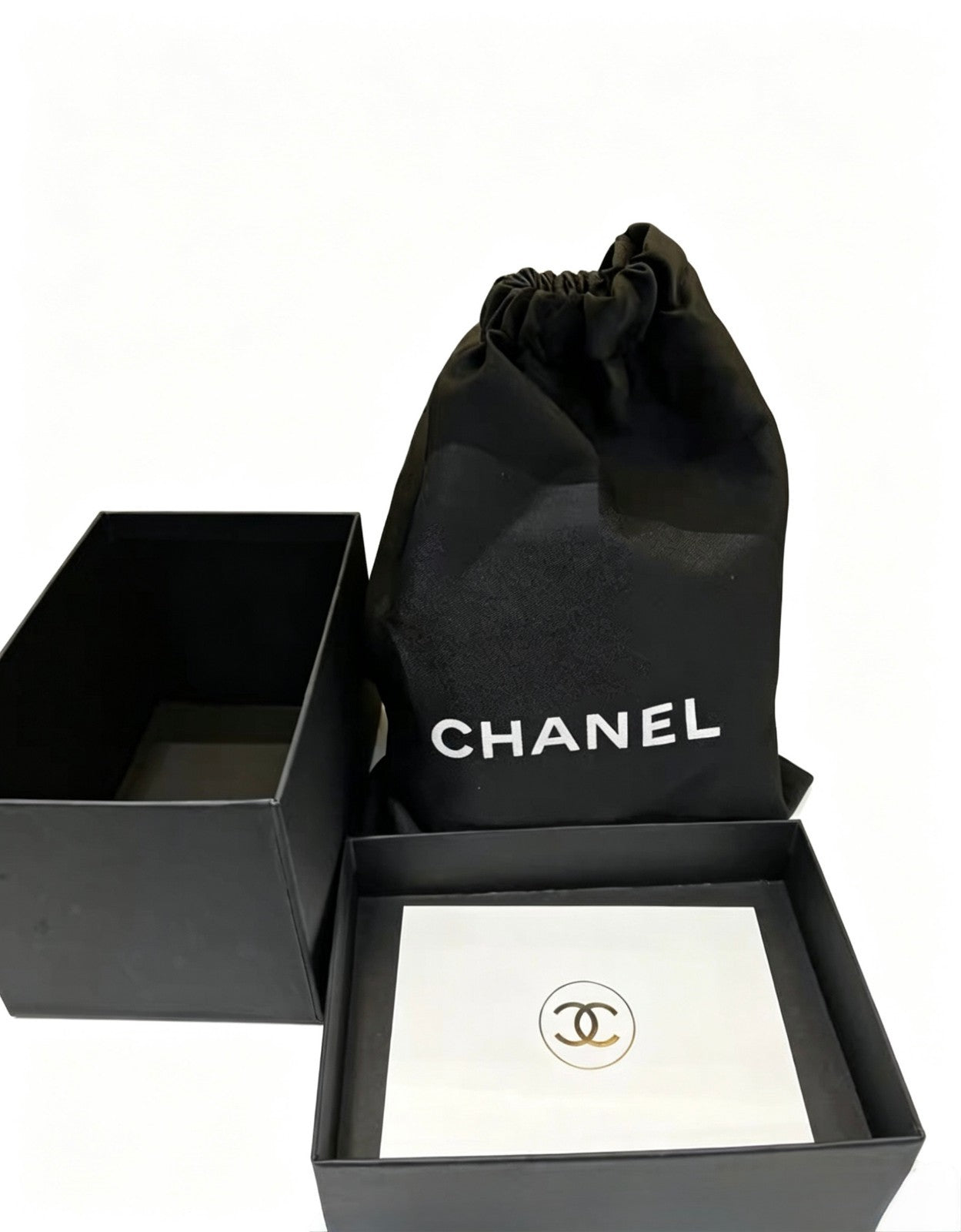 CHANEL Beauty / Makeup line mini top bag – Gift With Purchase (GWP) item Black7