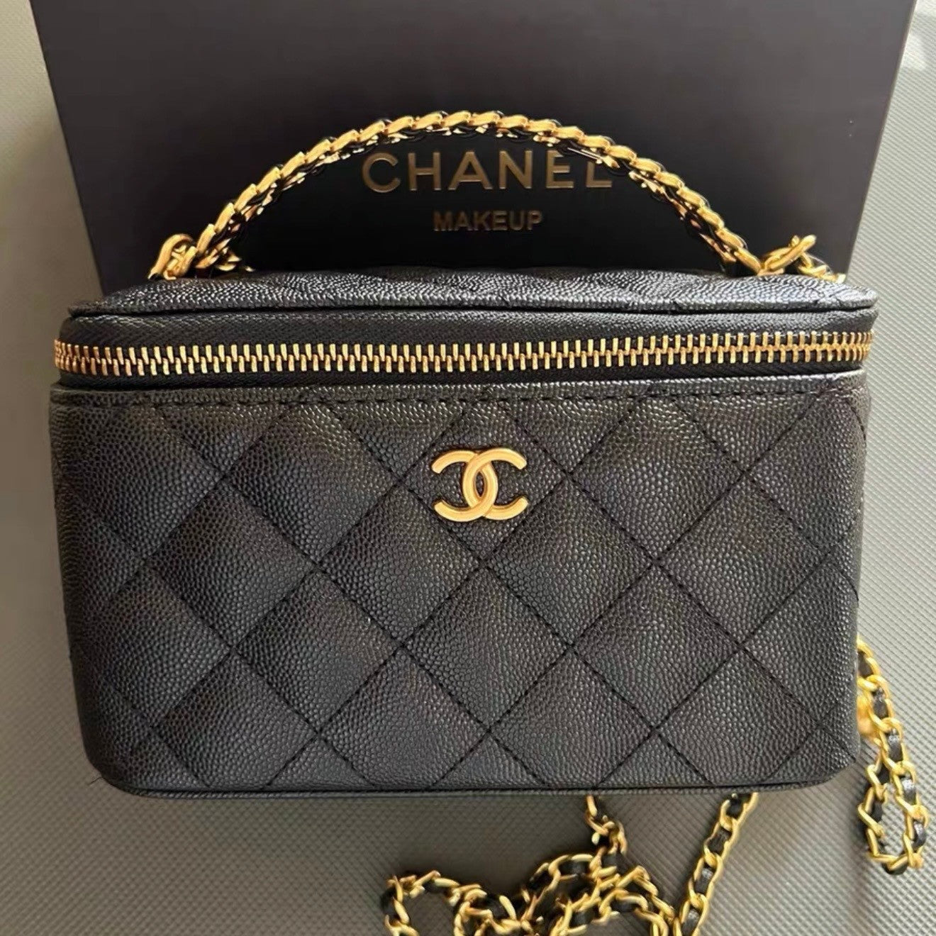 CHANEL Beauty / Makeup line Vanity Case – Gift With Purchase (GWP) item0