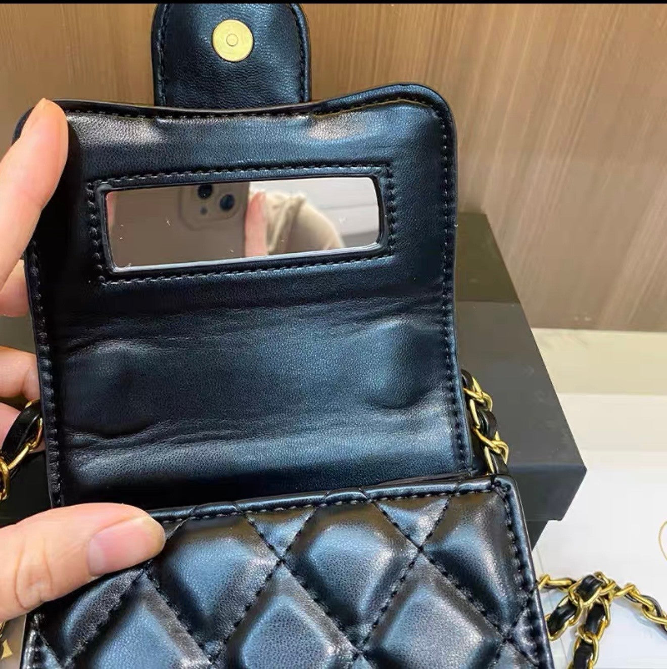 CHANEL Beauty / Makeup line mini top bag – Gift With Purchase (GWP) item Black7