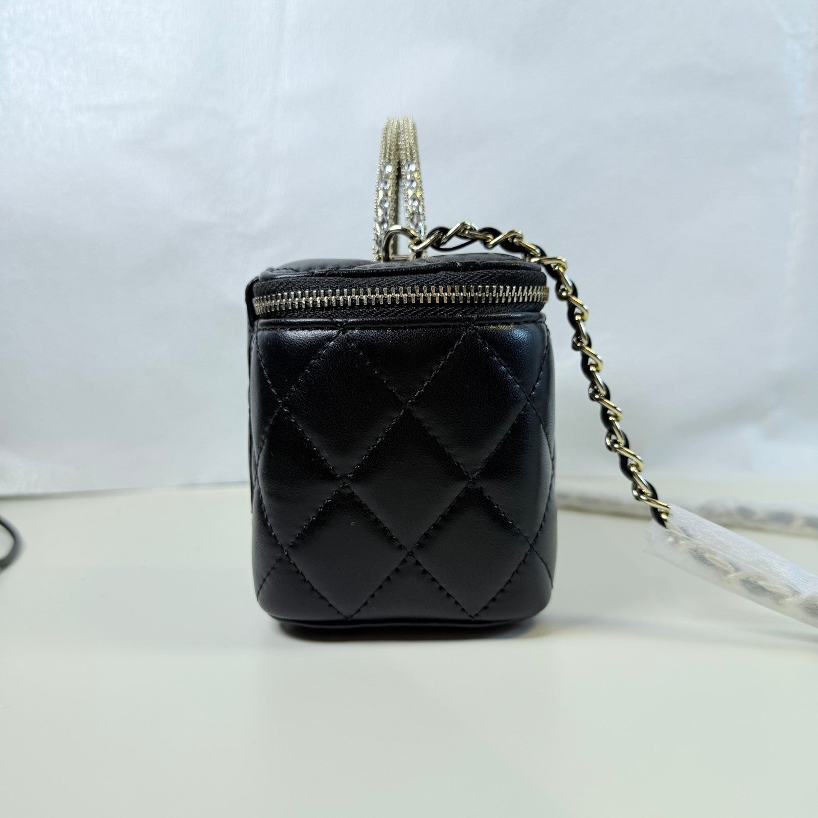 NIB CHANEL Makeup VIP Gift Black Quilted Vanity With Chain and Mirror Box GWP SM10
