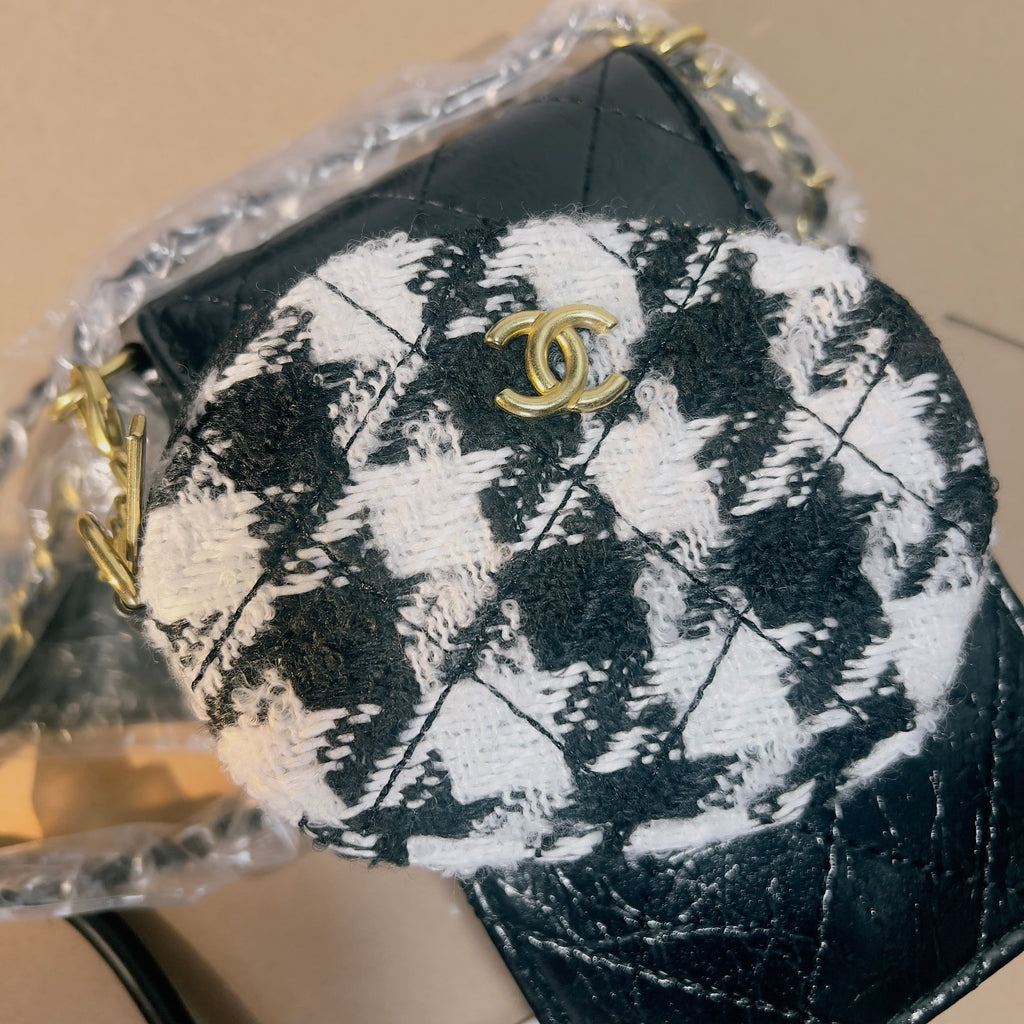 CHANEL Makeup VIP Gift Pouch With Chain Plus Tweed Coin Purse, Box GWP3