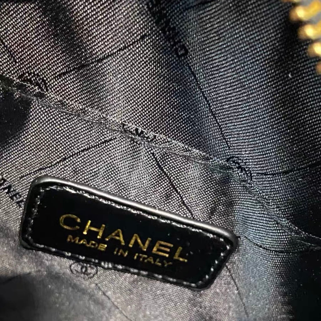 CHANEL Makeup VIP Gift Pouch Phone Purse With Pearl Chain, Box GWP4