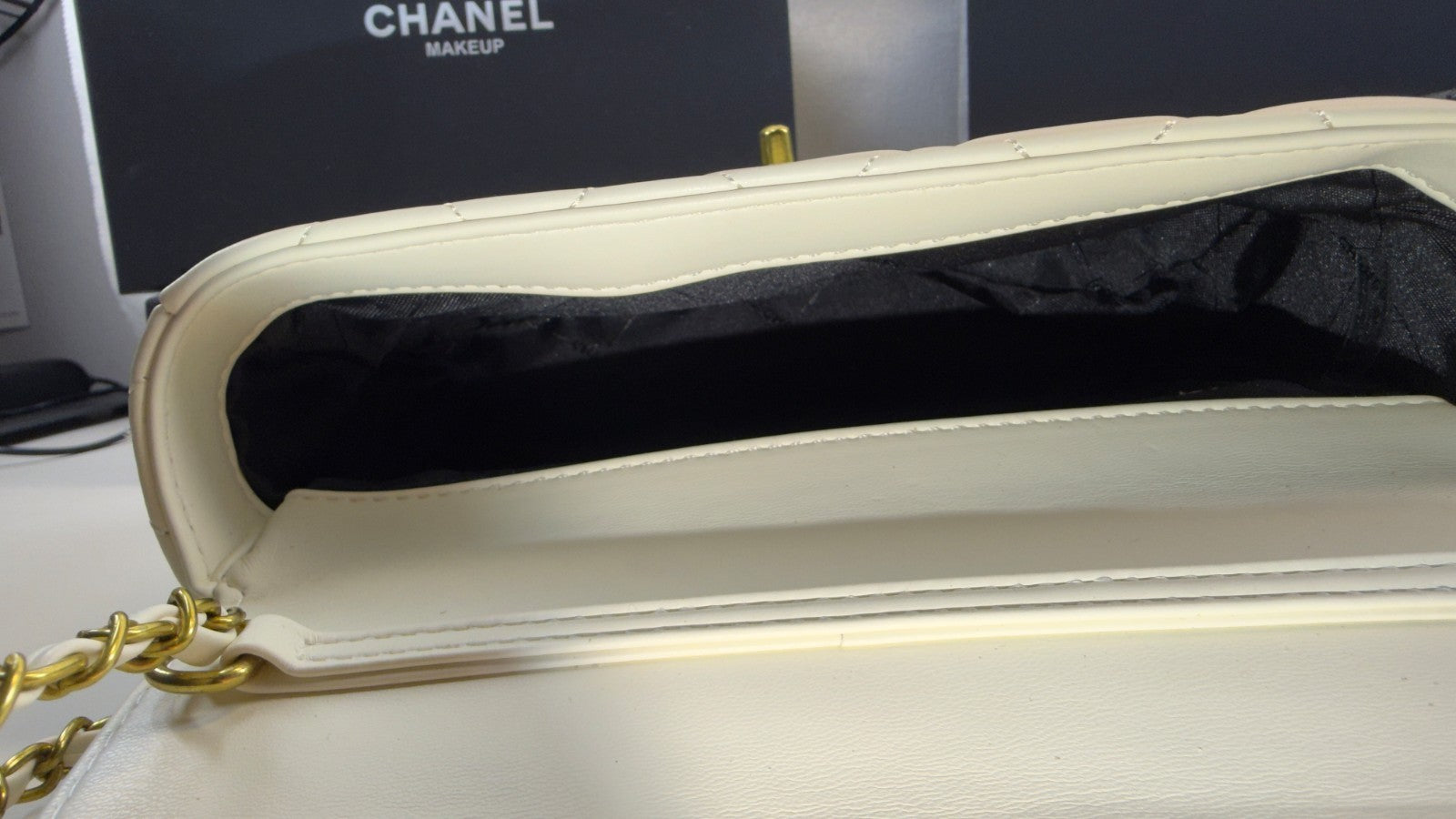 Cream Chanel Makeup Bag Gift1