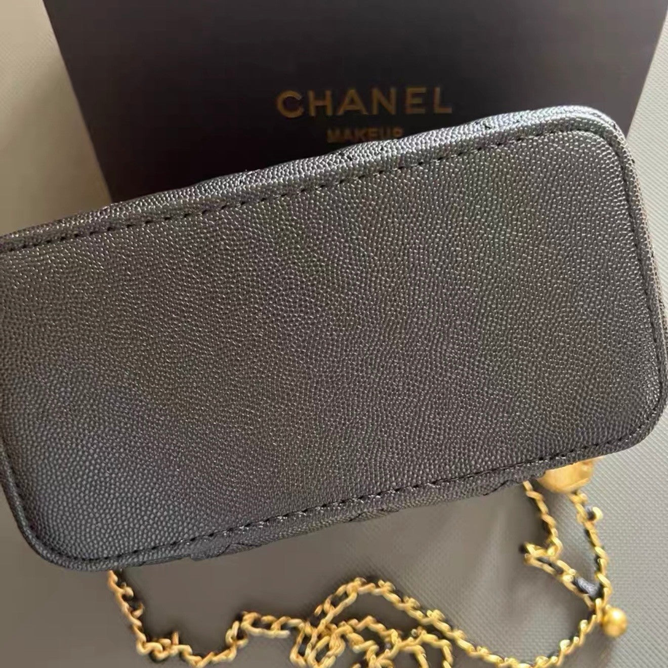 CHANEL Beauty / Makeup line Vanity Case – Gift With Purchase (GWP) item4