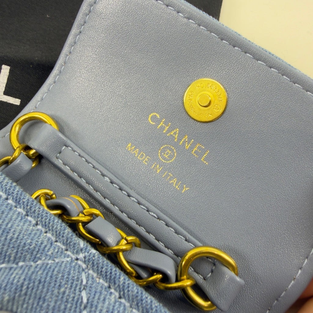 CHANEL Beauty / Makeup line mini Denim bag – Gift With Purchase (GWP) item Blue10