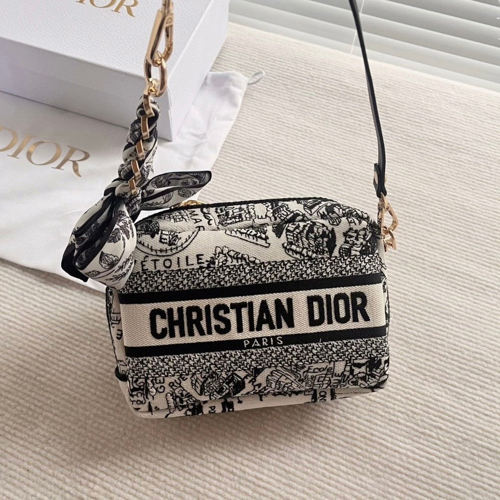 CHRISTIAN DIOR GWP COSMETIC BAG  DIY MODIFIED VERSION WITH DOUBLE CHAIN STRAPS13