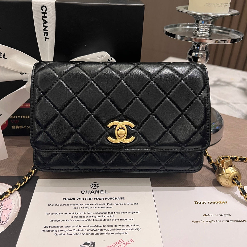 Black Woc With Golden Ball Chain