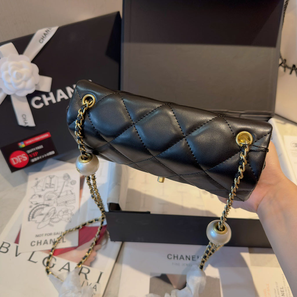 Sheepskin Double Pearl Flap Bag S