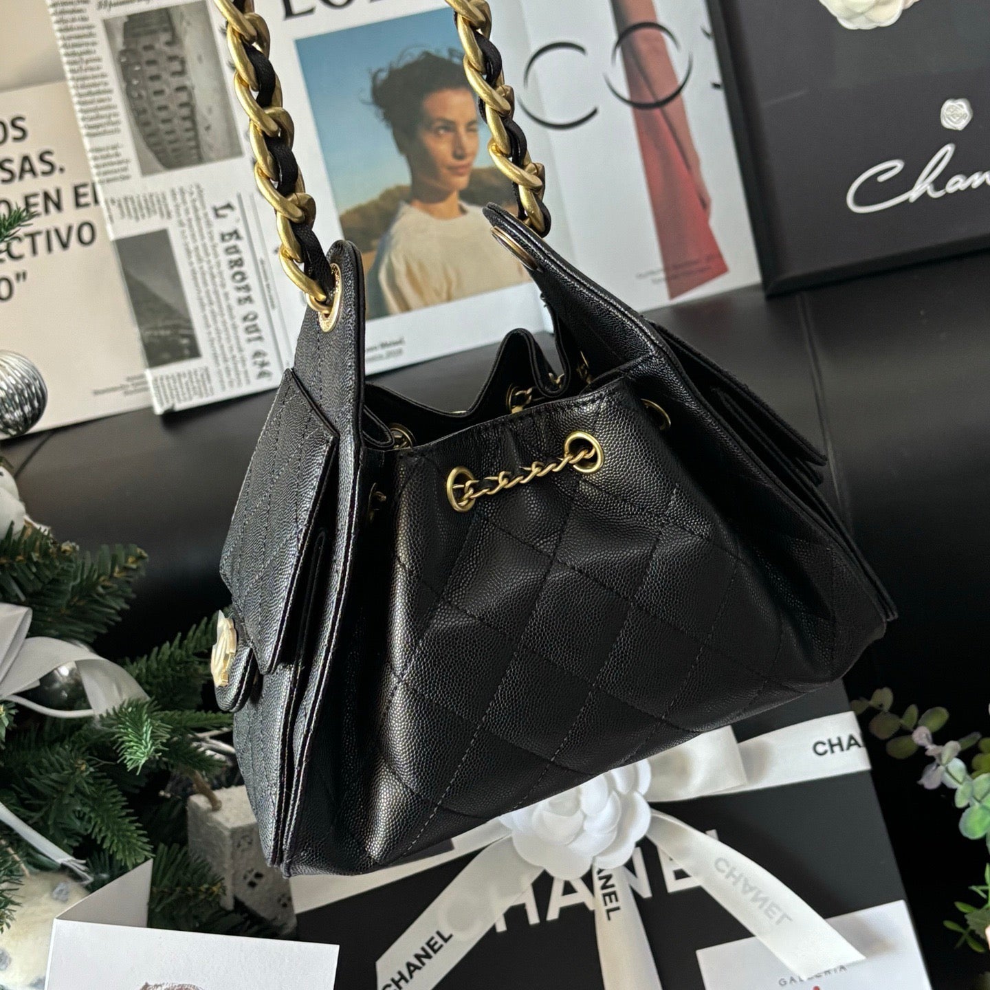 Caviar Calfskin Hobo Bag 25S