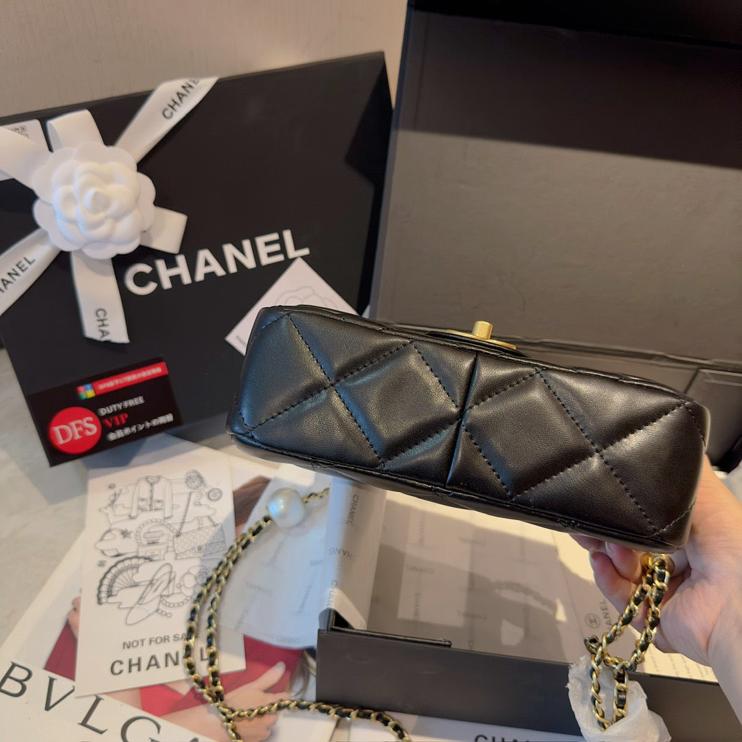 Sheepskin Double Pearl Flap Bag S