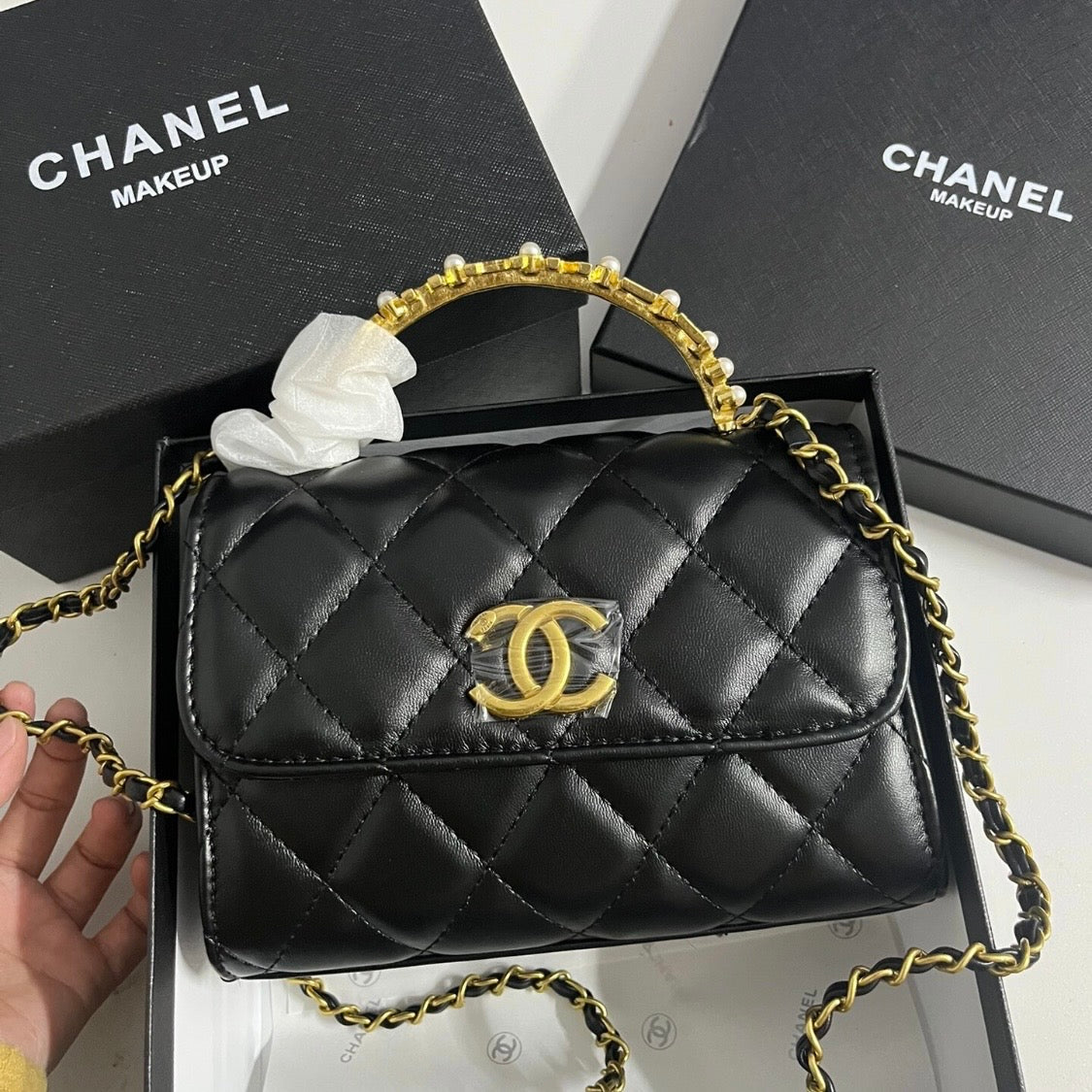 Pearl Logo Handle Black Quilted CC rectangle Bag