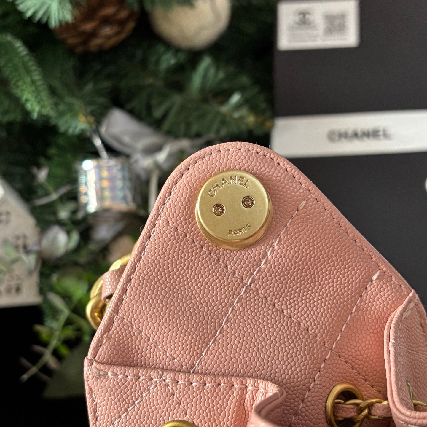 Pink Caviar Calfskin Hobo Bag 25S