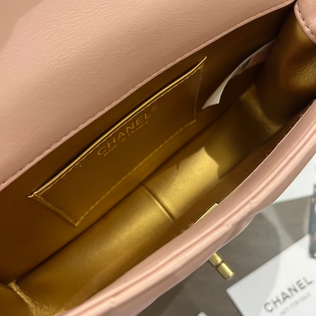 Pink Quilted Lambskin Double Pearls Flap bag