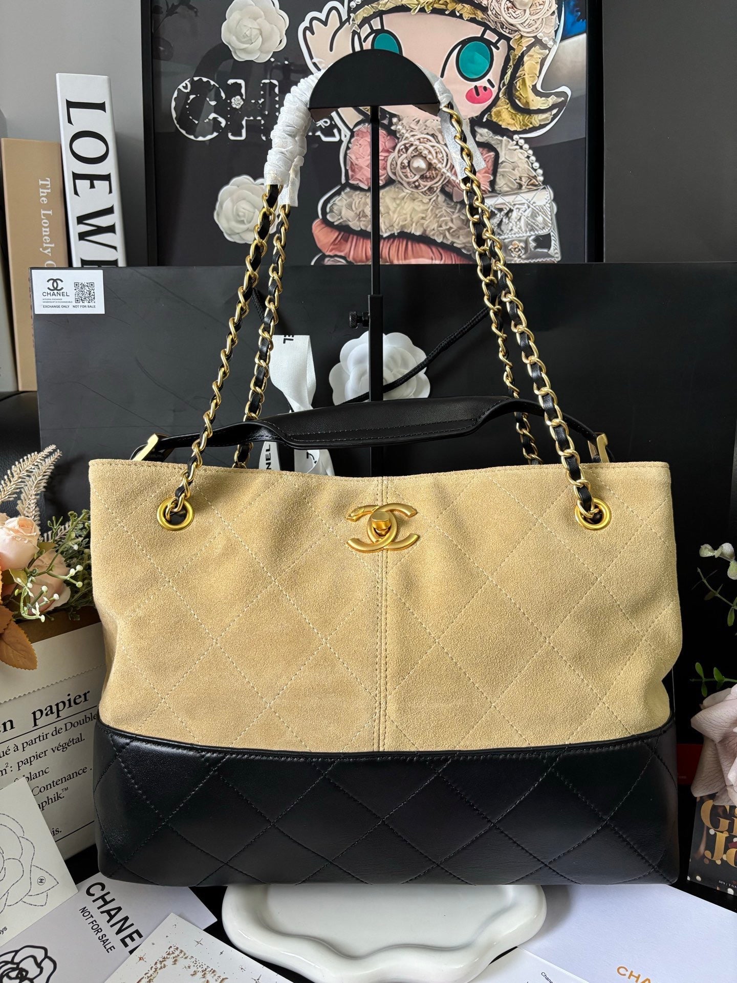 Suede Calfskin Shiny Lambskin Quilted Small Shopping Bag Caramel Black Lovely Pink Cherry