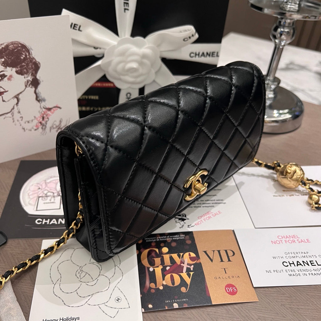 Black Woc With Golden Ball Chain