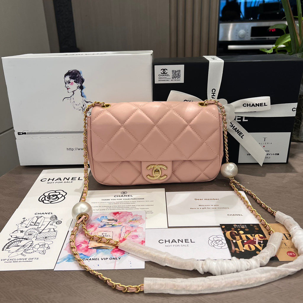 Pink Quilted Lambskin Double Pearls Flap bag