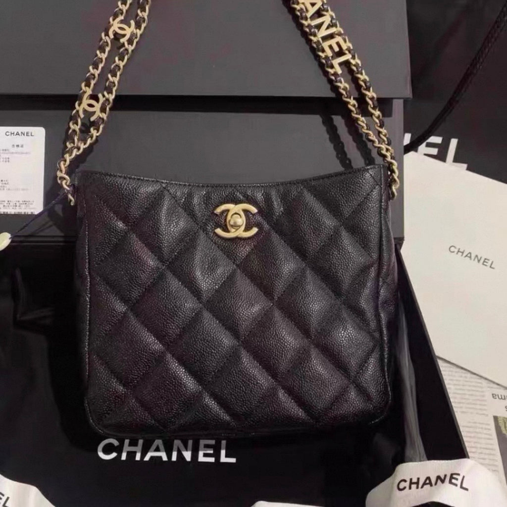 Caviar Hobo bag with cc Logo