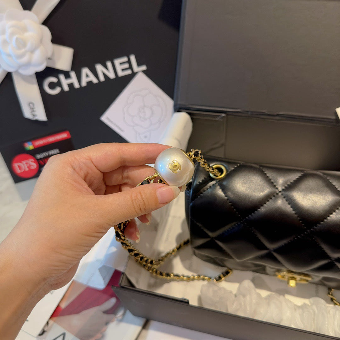 Sheepskin Double Pearl Flap Bag S