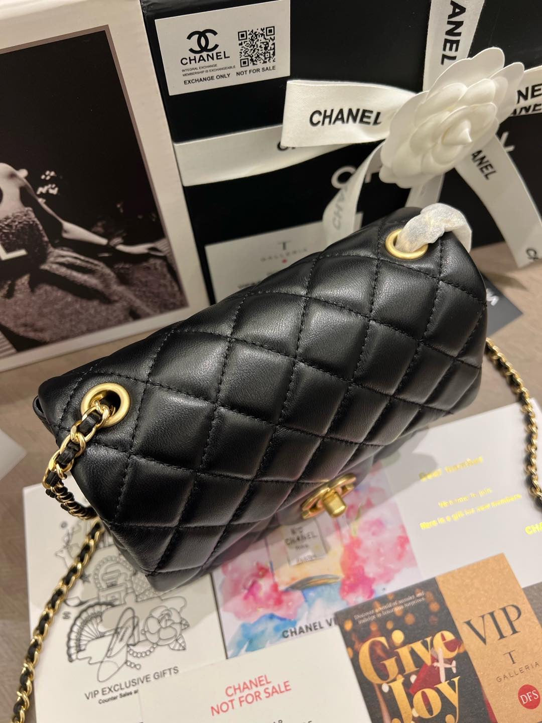 Sheepskin Gold Ball Flap Bag S