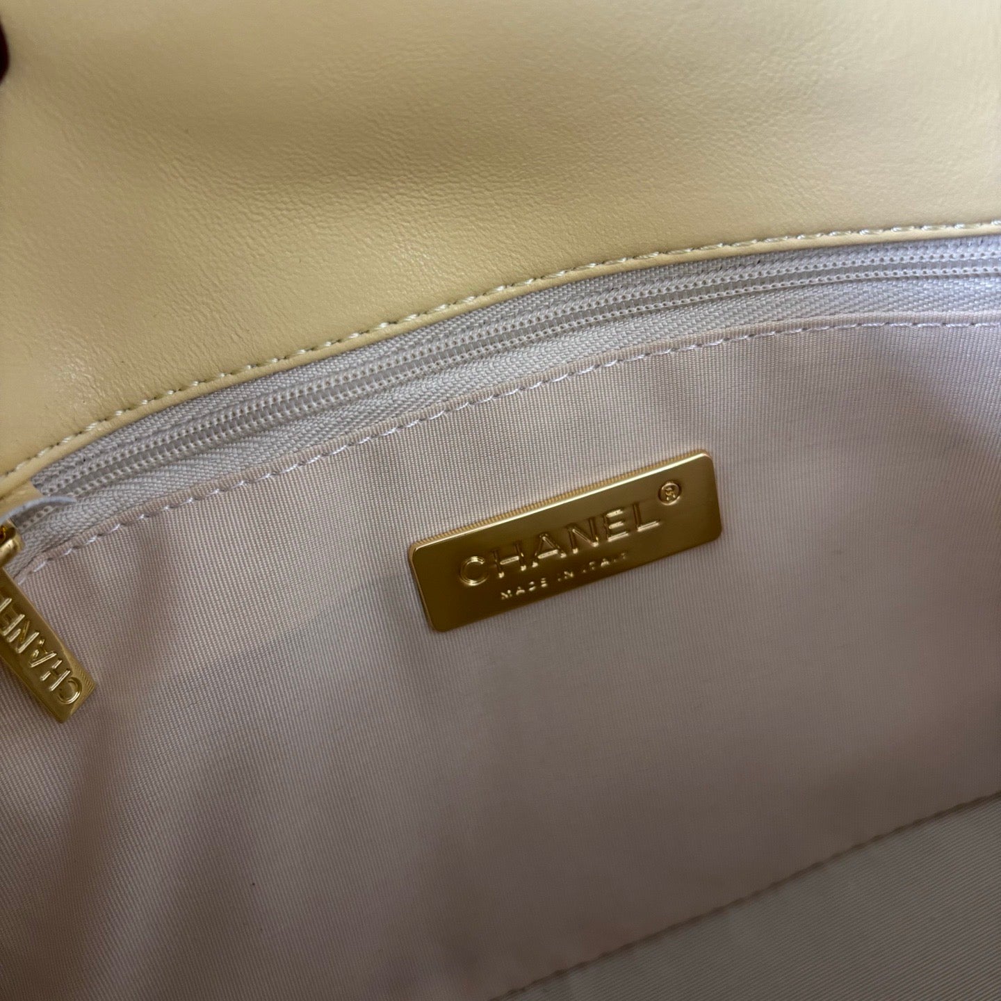 Yellow Lambskin Quilted 19 Bag 25cm